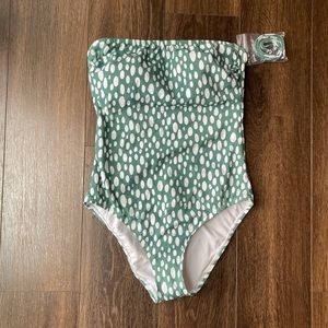 NWT one piece swimsuit